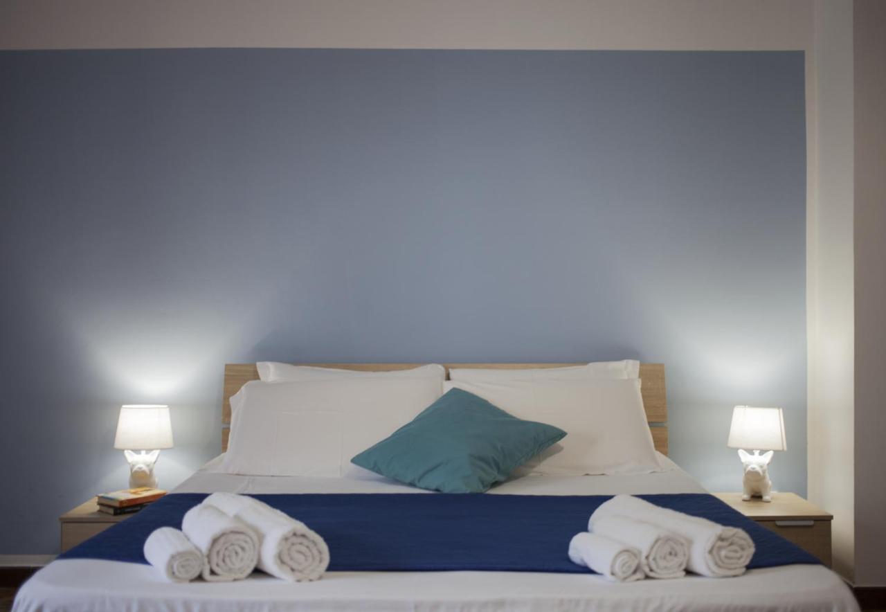Frontemare House & Rooms カステッランマーレ・デル・ゴルフォ エクステリア 写真