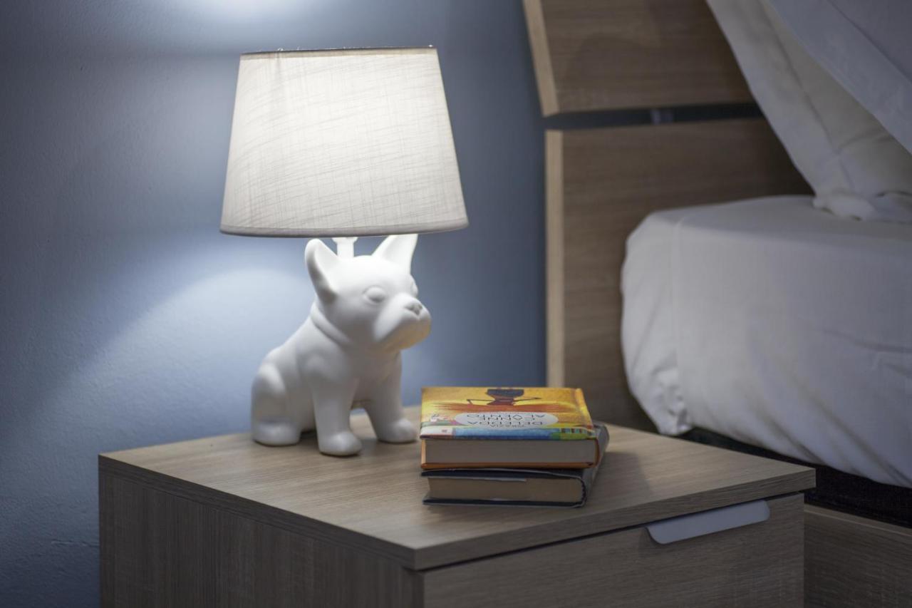 Frontemare House & Rooms カステッランマーレ・デル・ゴルフォ エクステリア 写真